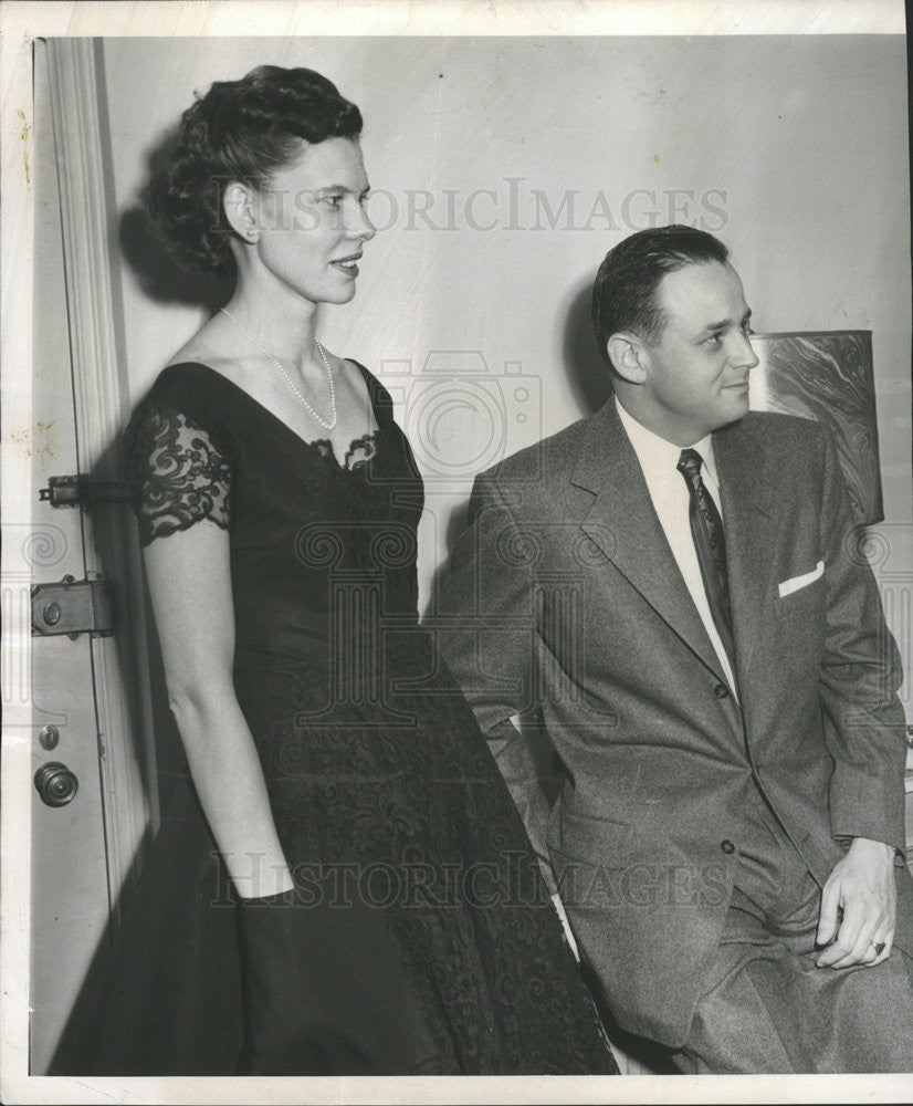 1953 Press Photo Mrs And Mr Alex MacArthur Divorce - Historic Images