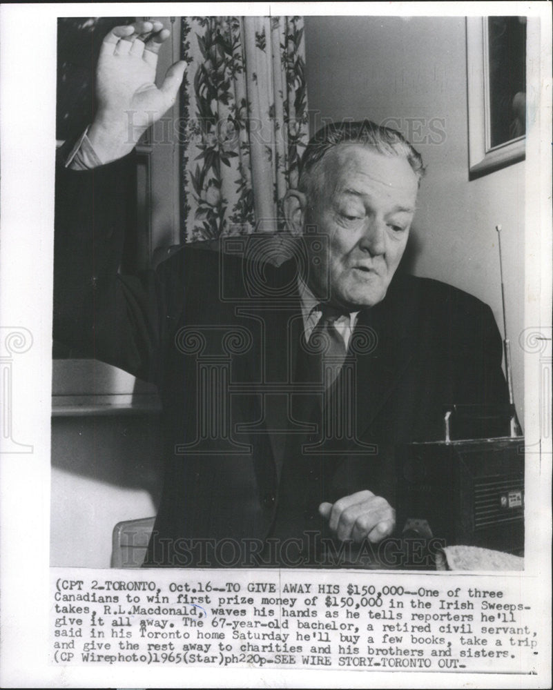 1965 Press Photo R.L. Macdonald winner in Irish sweepstakes - Historic Images
