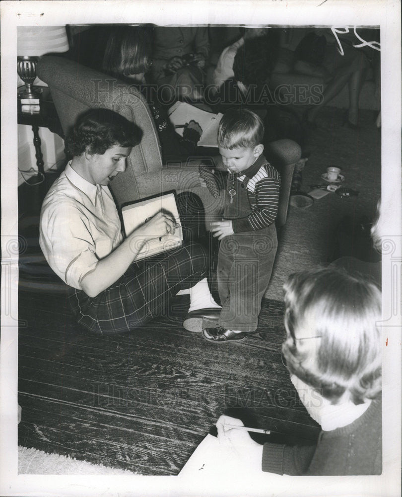 1956 Press Photo Robert MacFarland with his Mom Mrs Bruce MacFarland - Historic Images