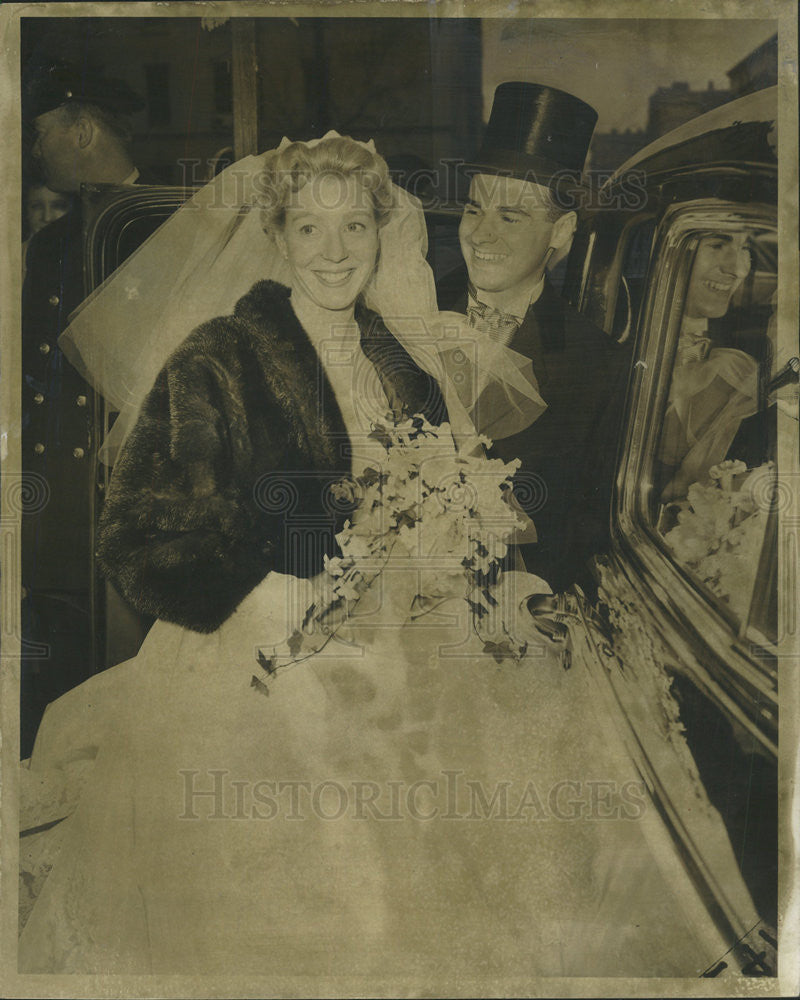 1954 Press Photo Mr and Mrs Charles F Murphy married today - Historic Images