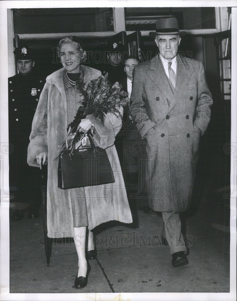 1954 Press Photo US ambassador to Italy Clare Boothe Luce and husband - Historic Images