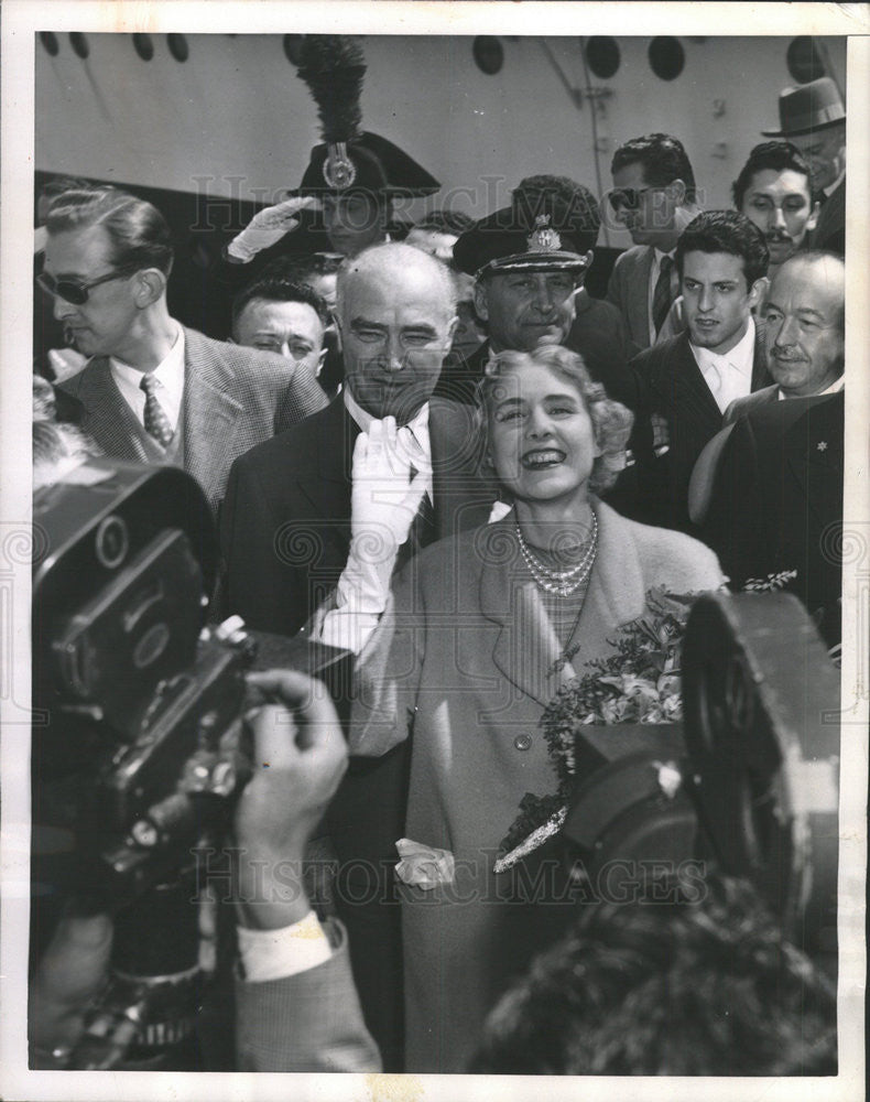 1953 Press Photo Clare Booth Luce and husband Henry Luce - Historic Images