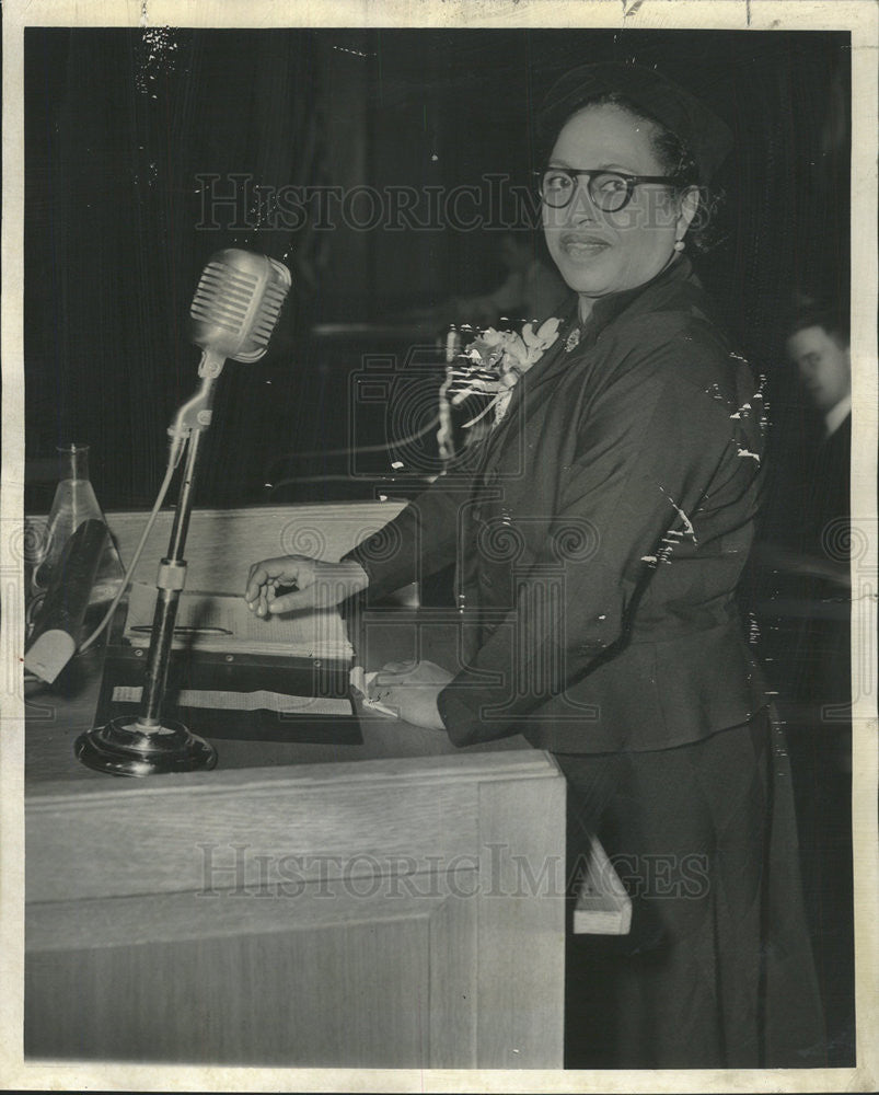 1955 Press Photo Attorney &amp; Former UN Delegate Edith Sampson Addresses Model UN - Historic Images