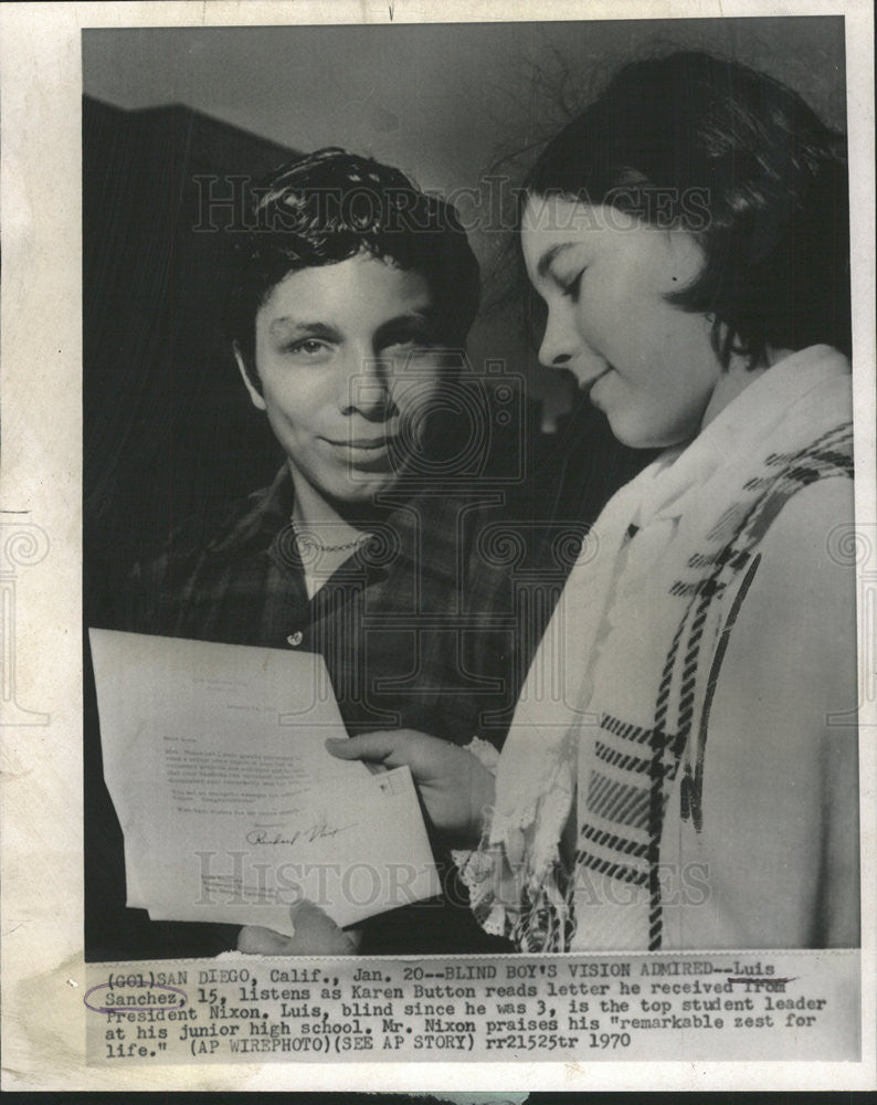 1970 Press Photo Luis Sanchez,blind boy and Karen Button - Historic Images