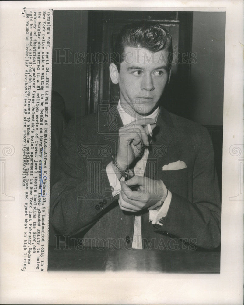 1963 Press Photo Burglar Pleads Guilty to $1 Million Jewel Thefts - Historic Images