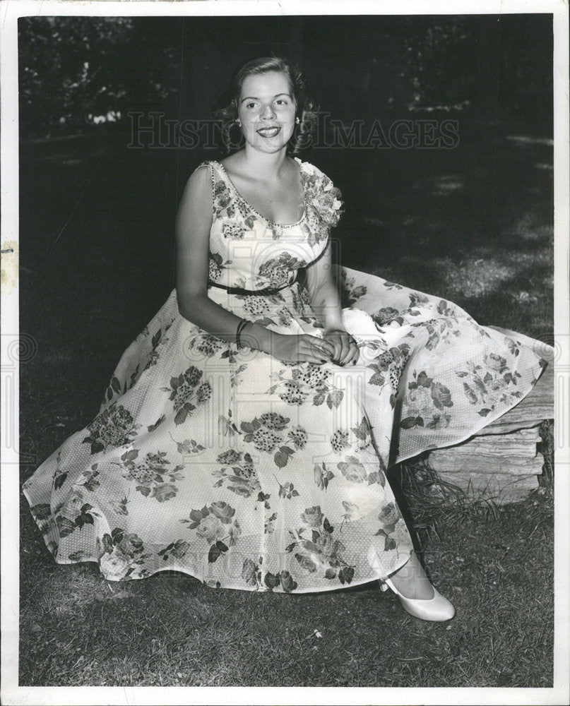 1952 Press Photo Hope Moxon - Historic Images