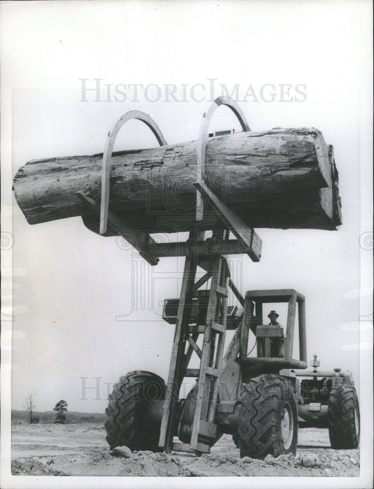 1955 Press Photo R.G. letrounfau inc - Historic Images