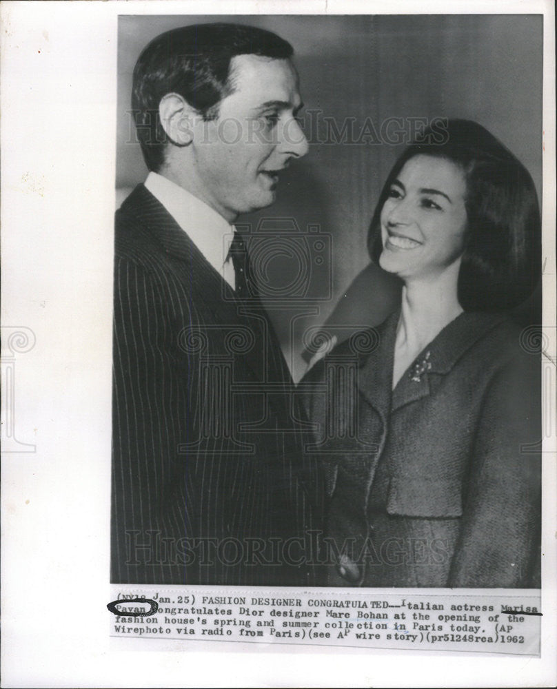 1962 Press Photo Marisa Pavan Congratulates Dior Designer Marc Bohan In Paris - Historic Images