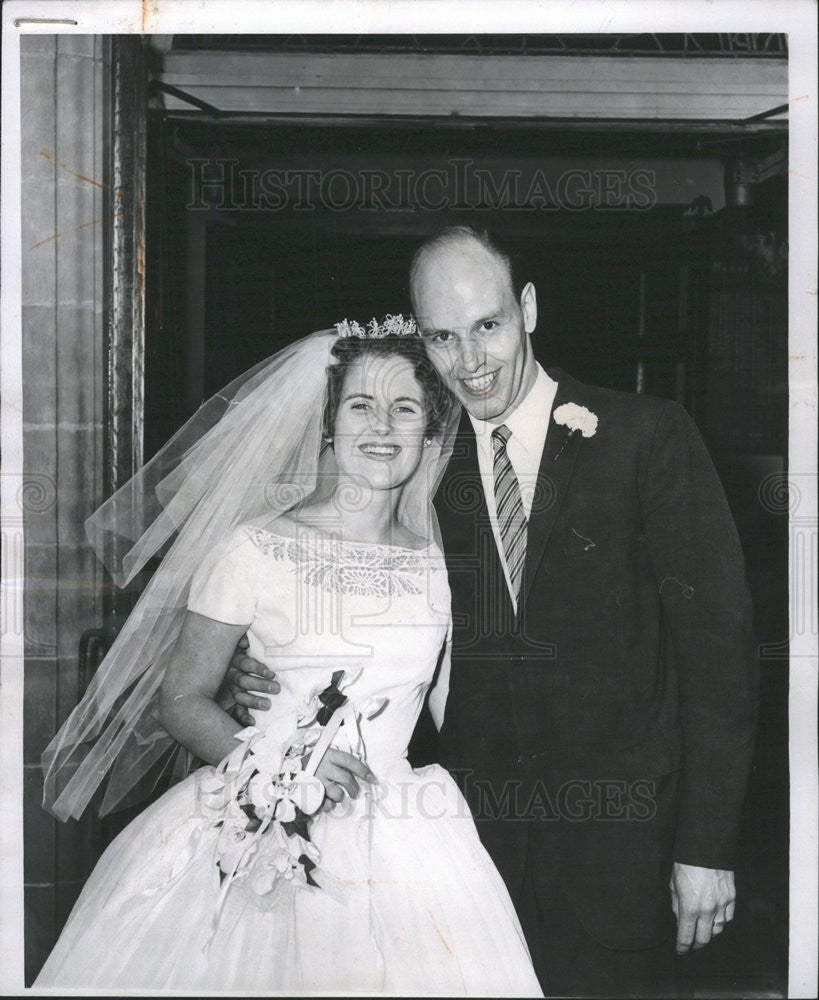 1960 Press Photo William Laurie Weds Anne Mills Debutante St. Mary&#39;s Church - Historic Images