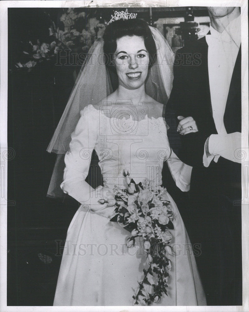 1963 Press Photo Wedding Announcement Joyce Helen Aigner &amp; Albert E. Laurence Jr - Historic Images