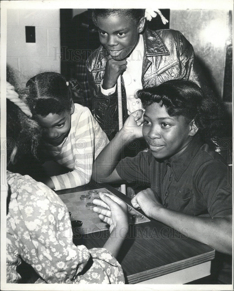 1972 Press Photo Group of girls at John Yancey Community Center - Historic Images