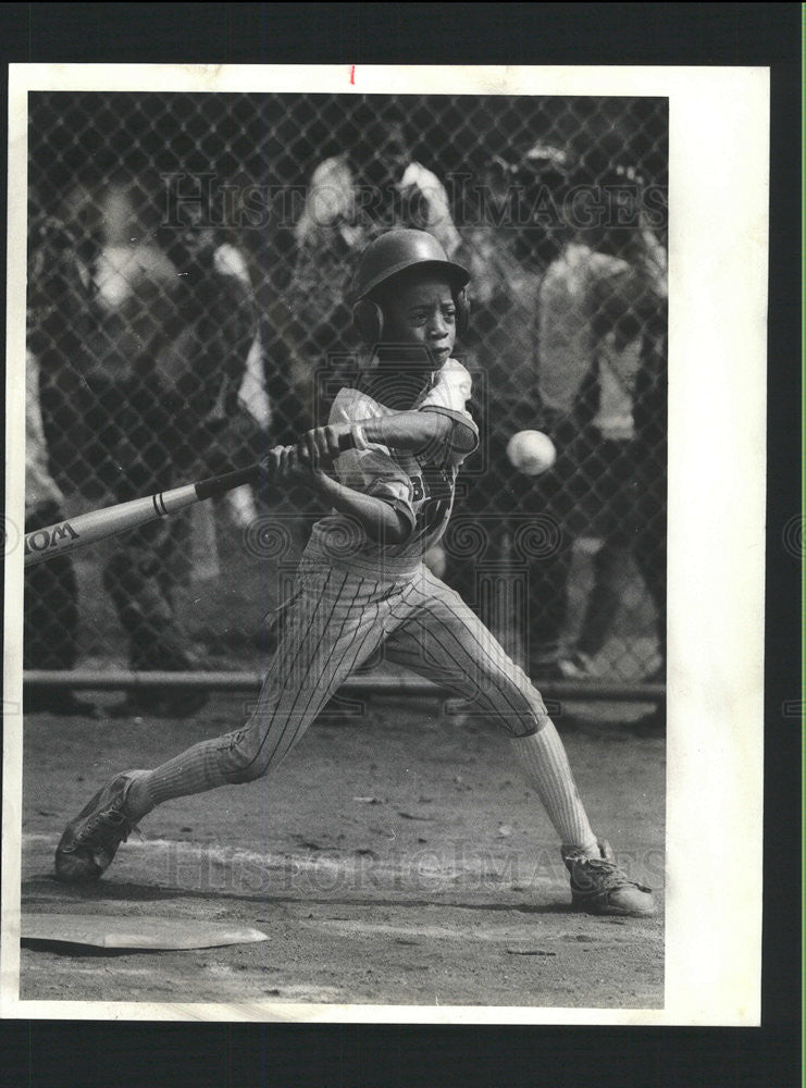 1982 Press Photo Black Sox Player - Historic Images