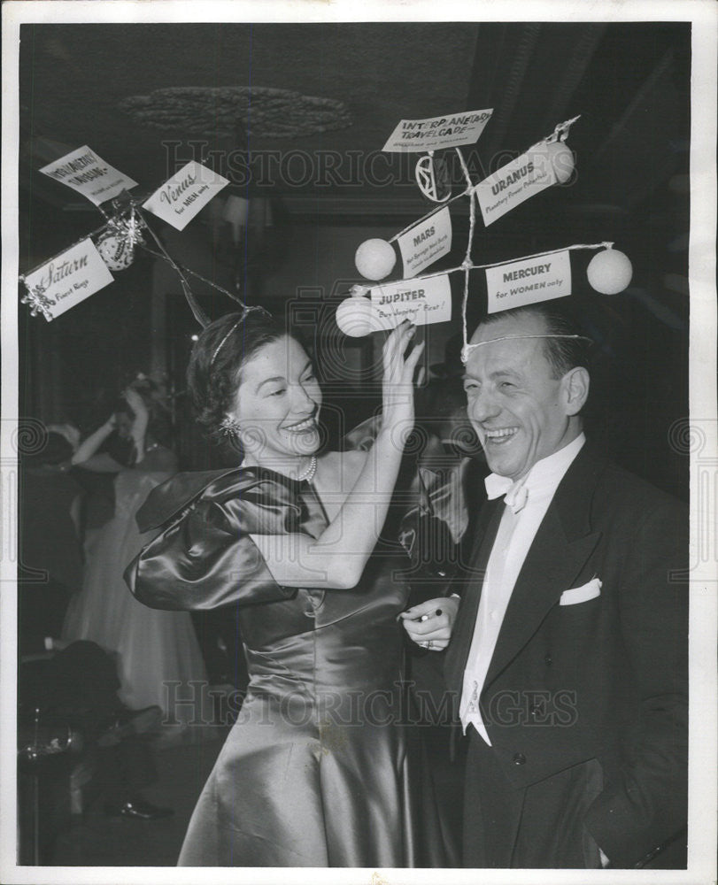 1952 Press Photo Mr. And Mrs. Griffith Williams At The Travelers Aid Ball - Historic Images