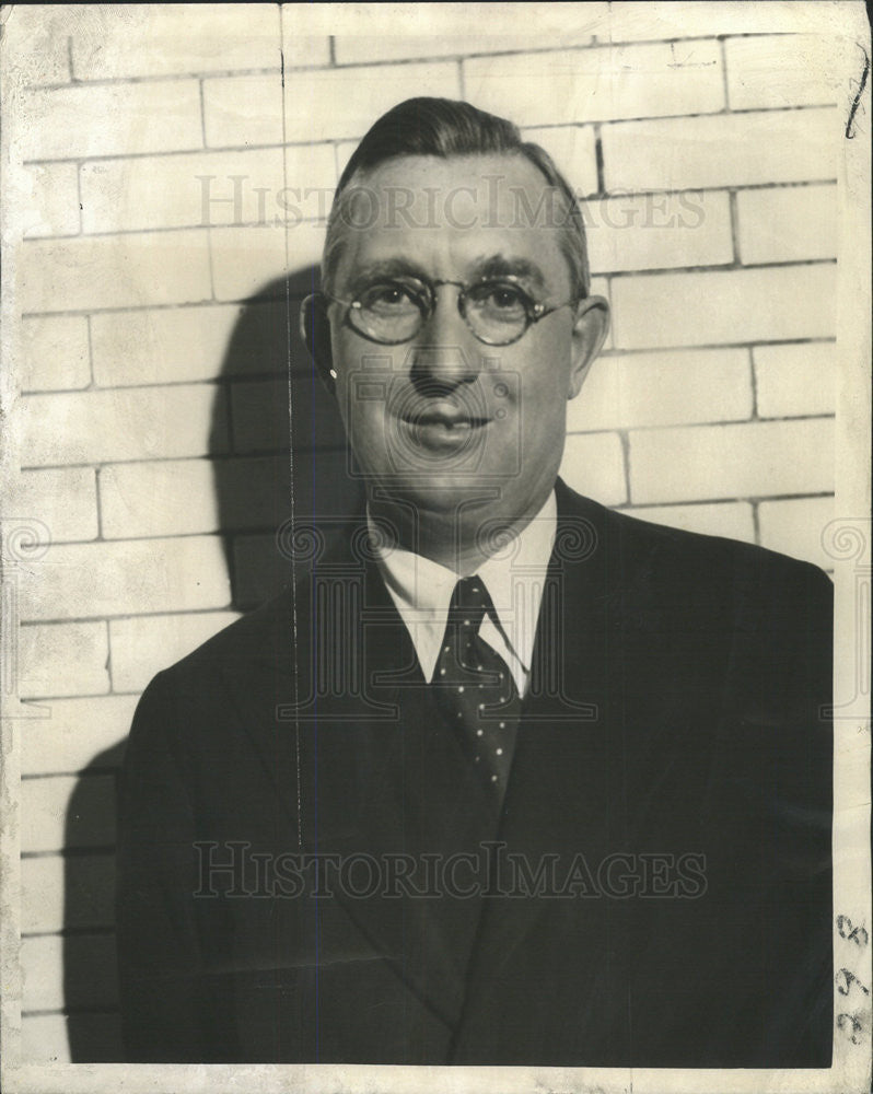 1942 Press Photo Butler Laughlin - Historic Images