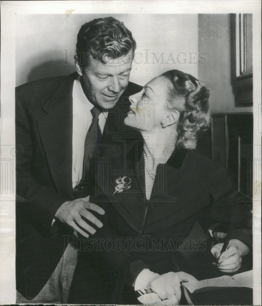 1951 Press Photo Actress Virginia Field & Actor Willard Parker To Wed - Historic Images