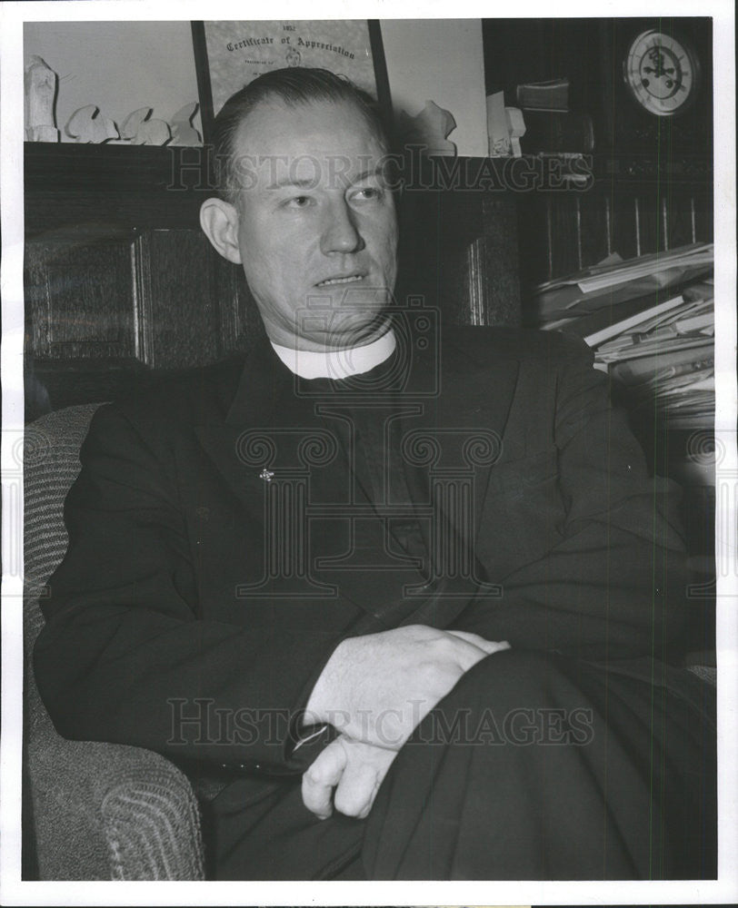1958 Press Photo Rev. Cuthbert Pratt Episcopal Church Chicago New York - Historic Images