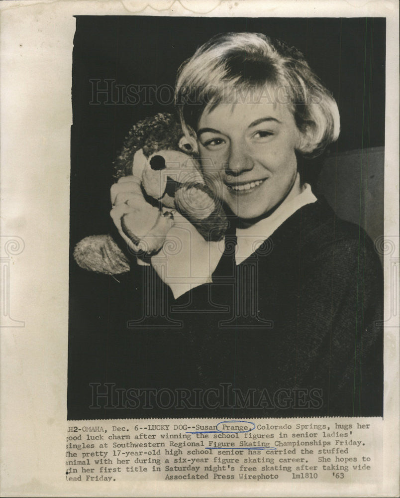 1963 Press Photo Prange Colorado Spring Hugs Charm After Winning School Figures - Historic Images