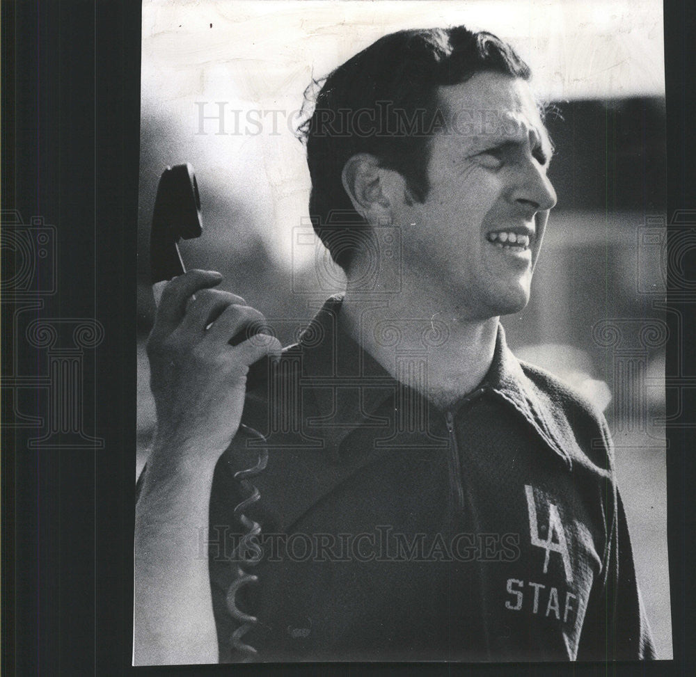 1974 Press Photo TOM POWERS COACH LOYOLA - Historic Images