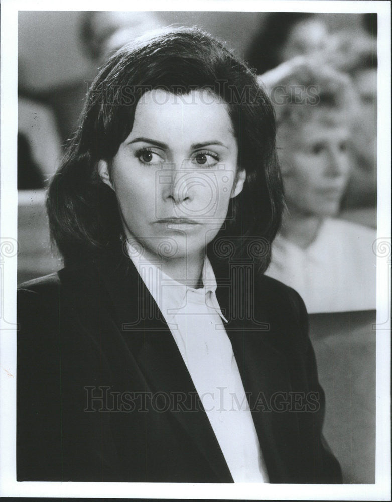 1990 Press Photo Stefanie Powers At Mother Request Jennifer Hart - Historic Images