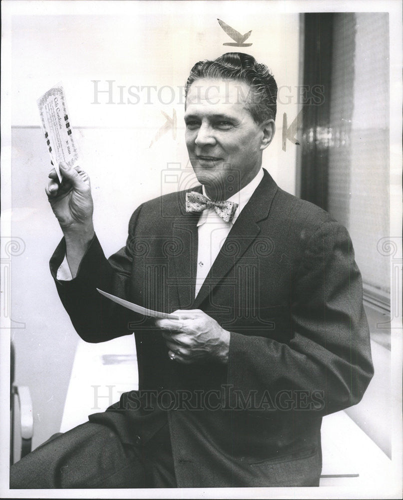 1961 Press Photo Lt Charles Pierson,cop best driver of the day - Historic Images