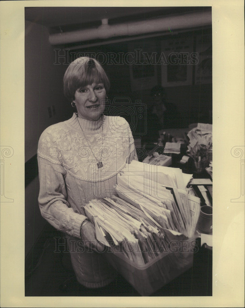 1994 Press Photo Barbara Melman Founder Claim Relief Inc. - Historic Images