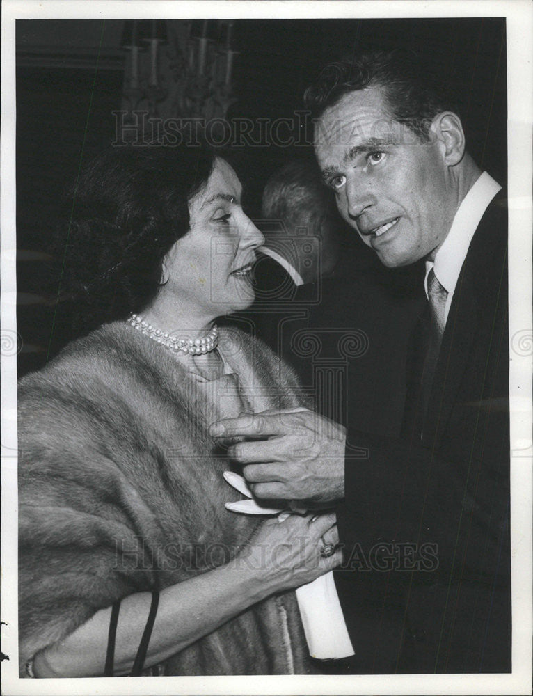 1960 Press Photo Madam Mikhail Menshikov and Charleton Heston - Historic Images