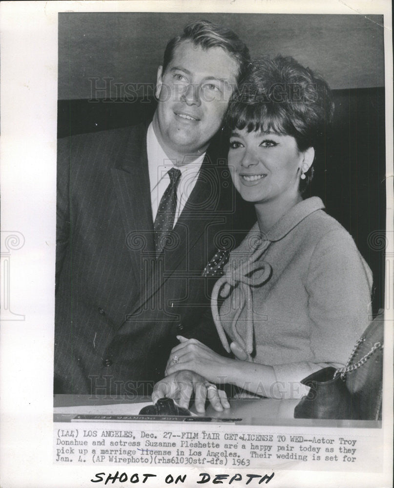 1963 Press Photo Troy Donahue and Suzanne Pleshette get married - Historic Images