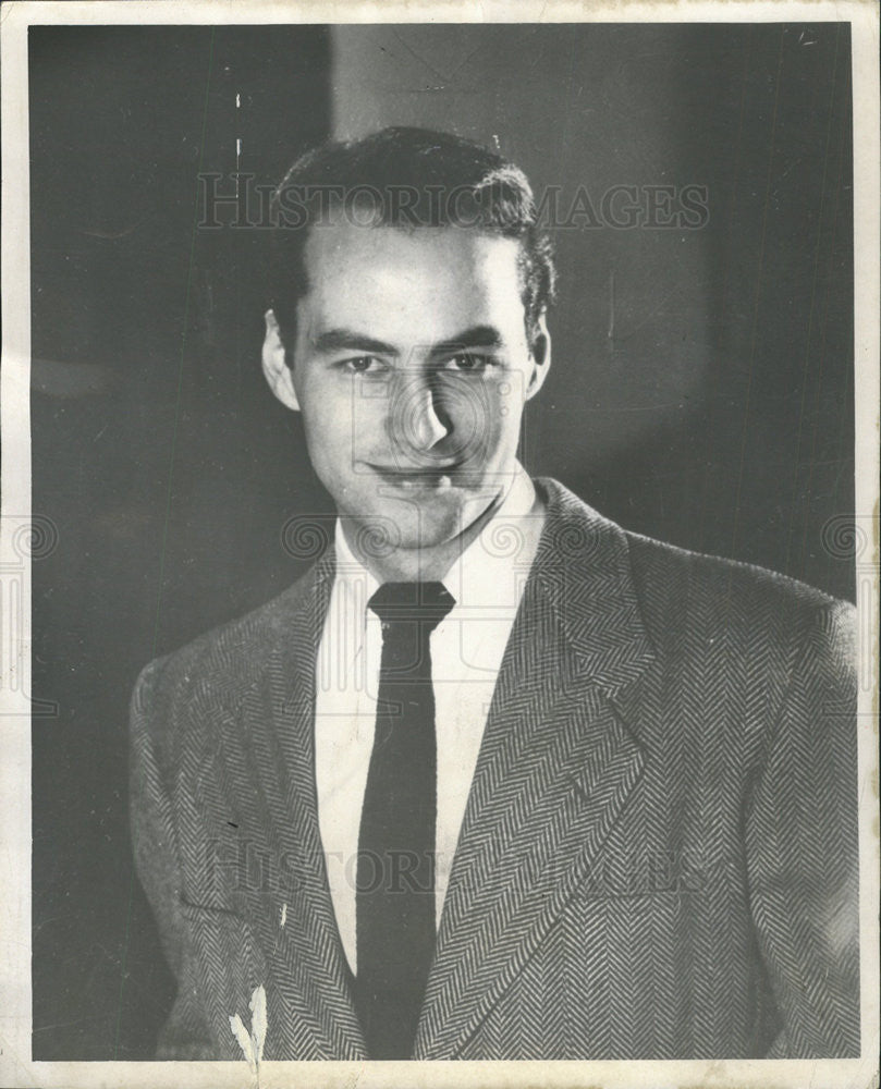 1954 Press Photo Byrne Piven, actor - Historic Images