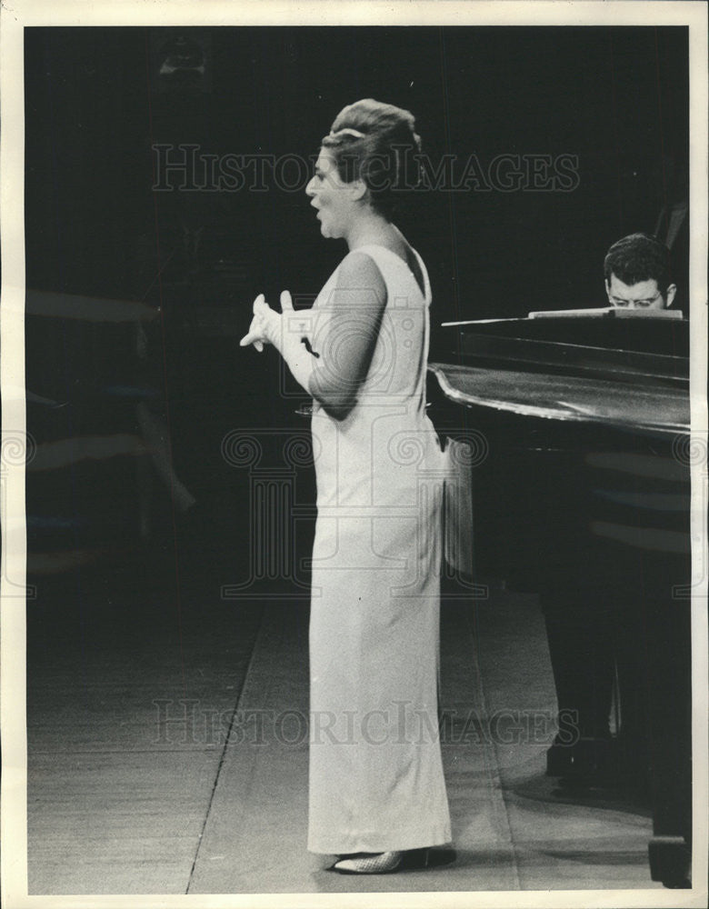 1966 Press Photo Adriana Maliponte soprano lyric company - Historic Images