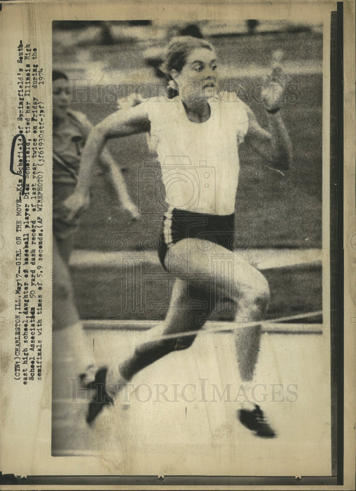 1974 Press Photo Kim Schefield 50 yard dash - Historic Images