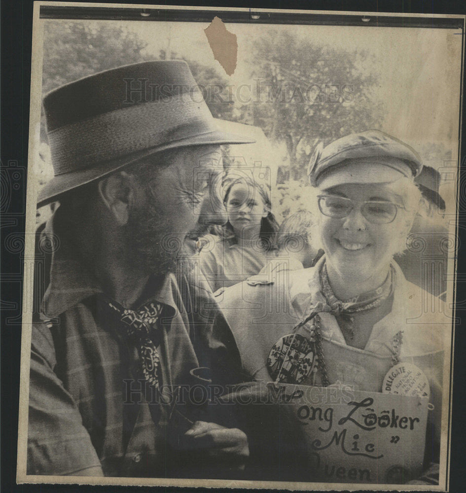 1974 Press Photo Arthur William Parker crowned King of the Hobos - Historic Images