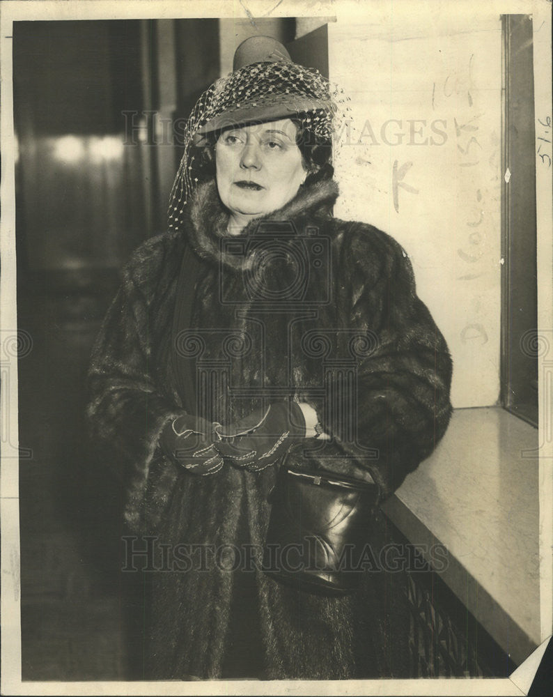 1939 Press Photo Mrs Frank Parker Takes Witness Stand Against Her Husband - Historic Images