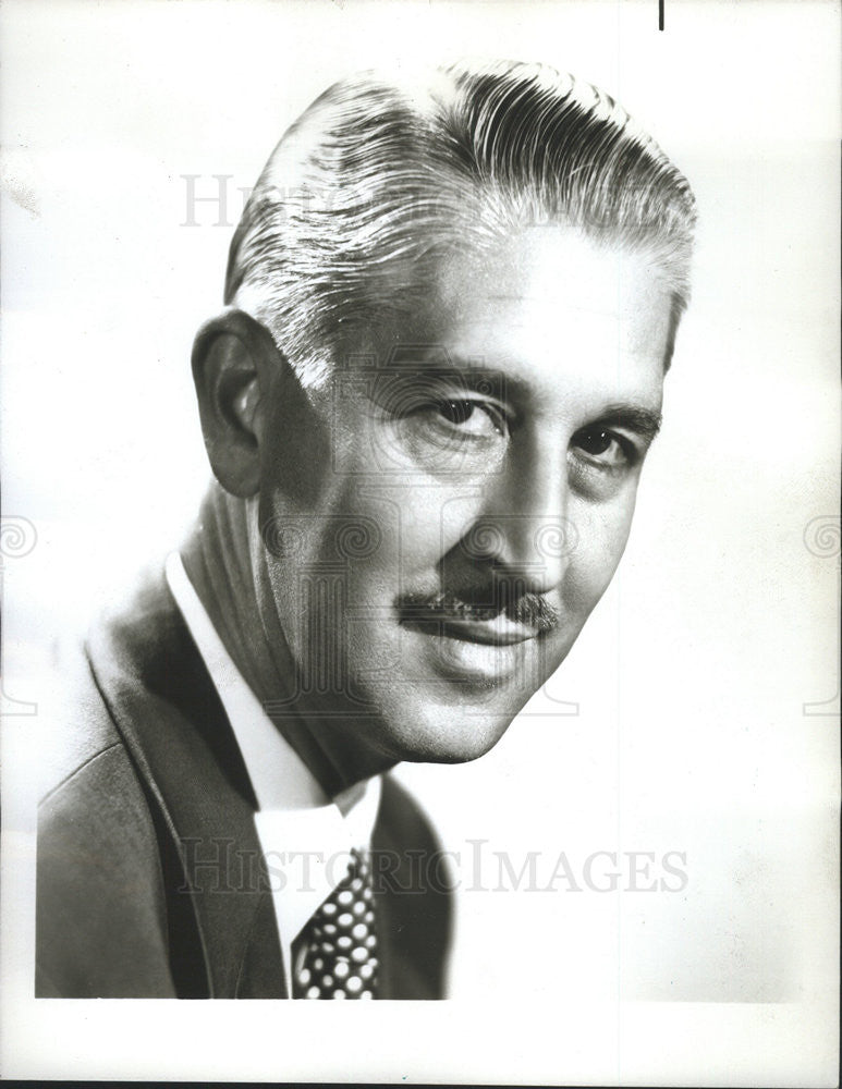 1963 Press Photo Actor Marlin Perkins Wild Kingdom - Historic Images