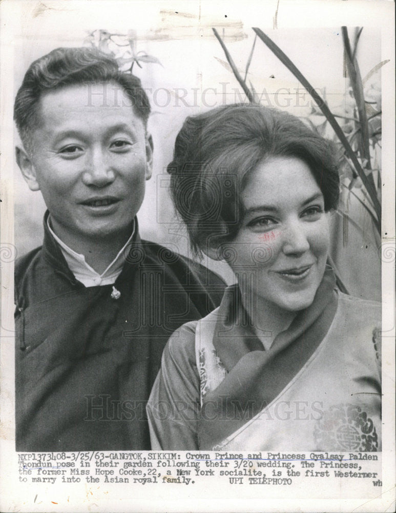 1963 Press Photo Crown Prince Gyalsay Palden Thondon Princess Hope Cooke Wed - Historic Images