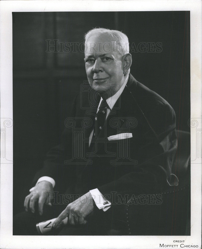 1958 Press Photo Lionel Moses Merchandising Executive Club speaker at LaSalle - Historic Images