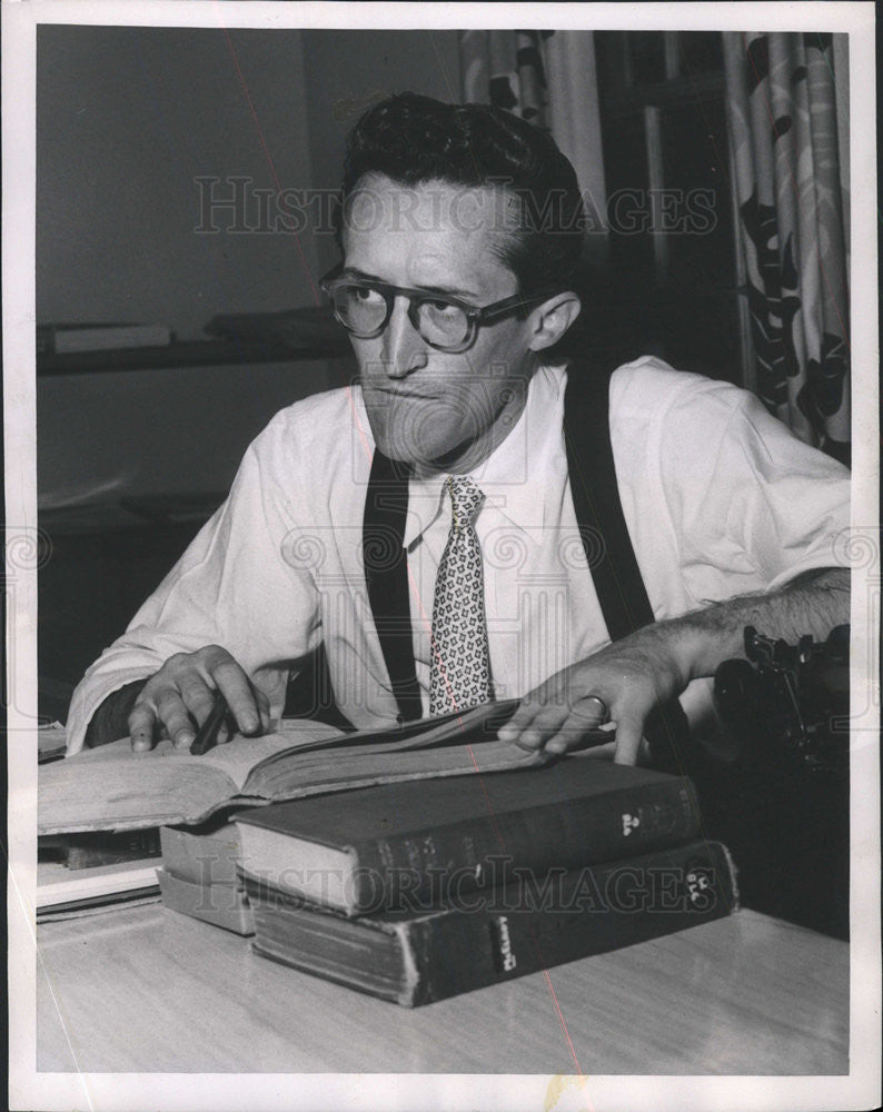 1954 Press Photo James Moser Creator and Writer of &quot;Medic.&quot; - Historic Images