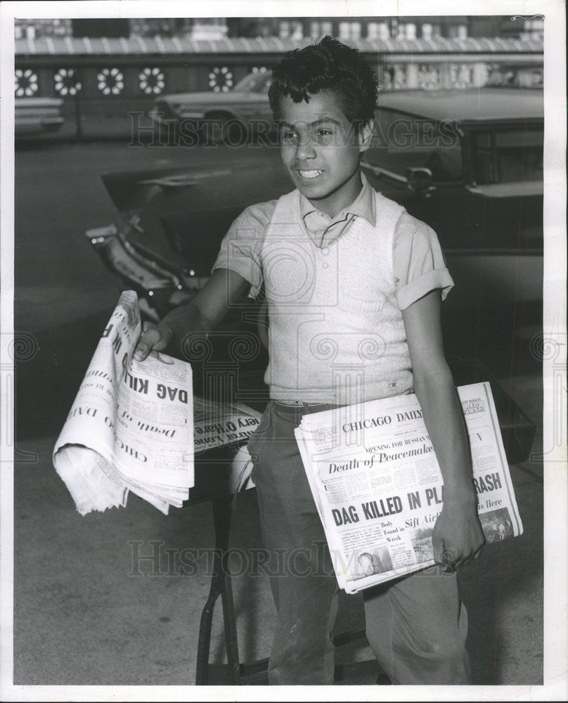 1981 Press Photo Carlos Mosqueda The Daily News - Historic Images