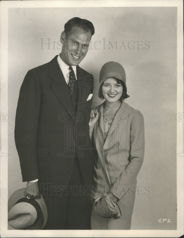 press photo Actress Janet Gaynor and husband Lydell Peck - Historic Images