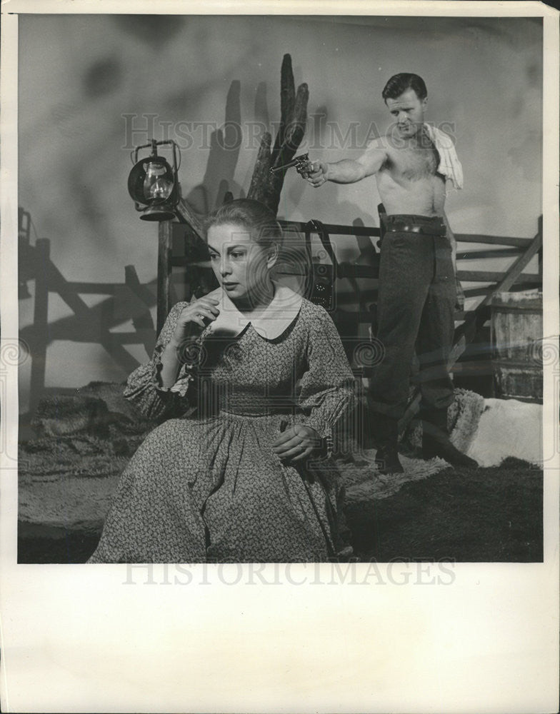 1955 Press Photo Joan Lorring and Philip Abbott in &quot;Black Eagle Pass.&quot; - Historic Images
