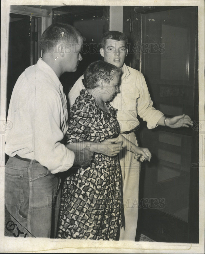 1953 Press Photo Mrs David Looby - Historic Images