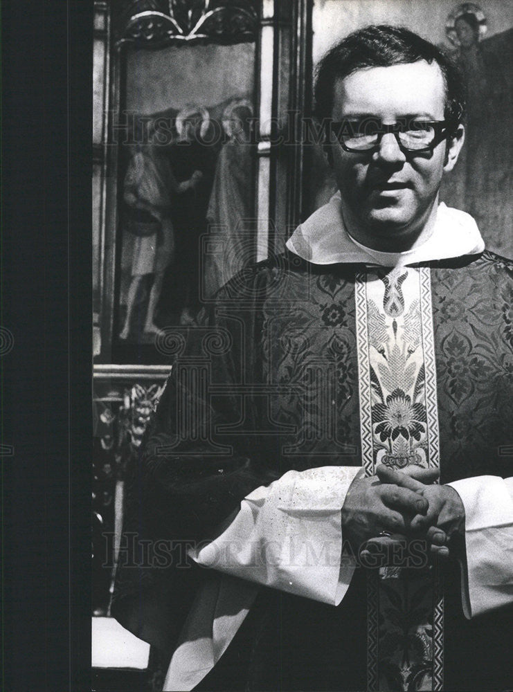 1972Press Photo Rev. Canon John W.Penn, Rector of Cathedral of St.James at Huron - Historic Images