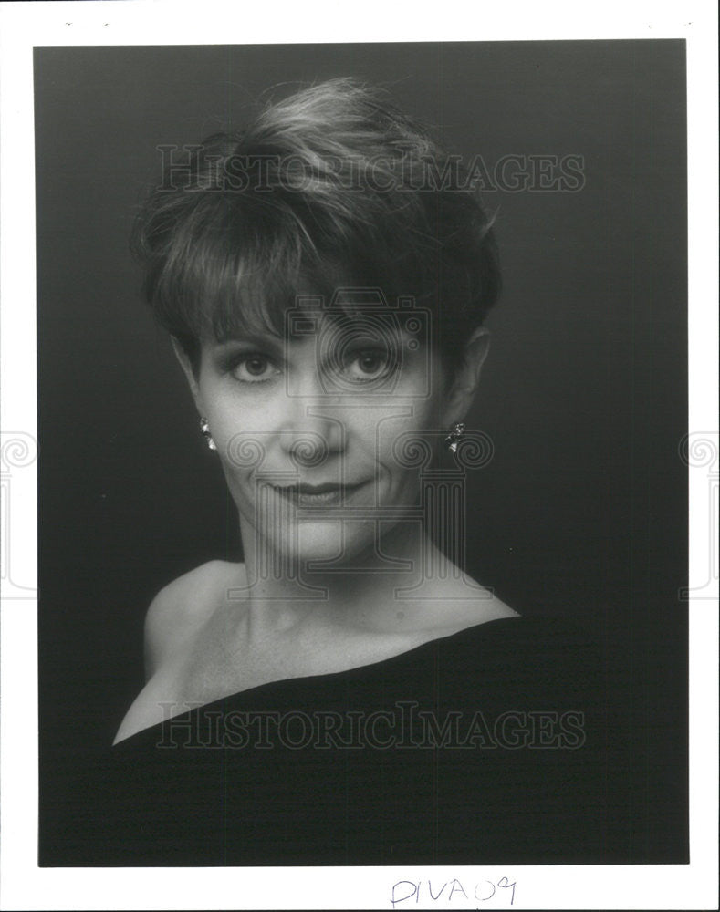 Press Photo Sunny Joy Langton Opera Singer - Historic Images