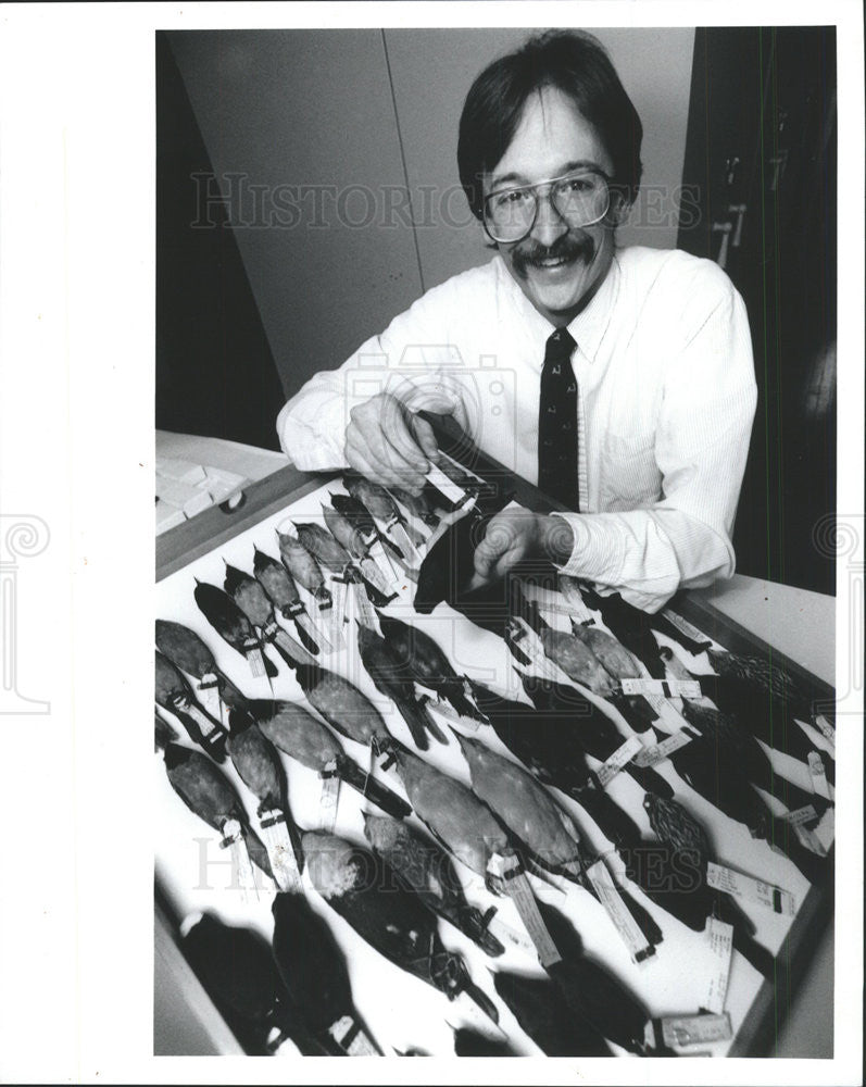 1992 Press Photo Scott Lanyon Birds Collector - Historic Images