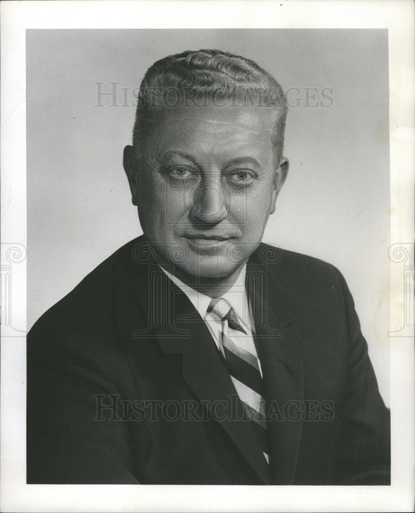 1966 Press Photo Joseph Lanterman Amsted Industries Inc. Economic Club Chicago - Historic Images