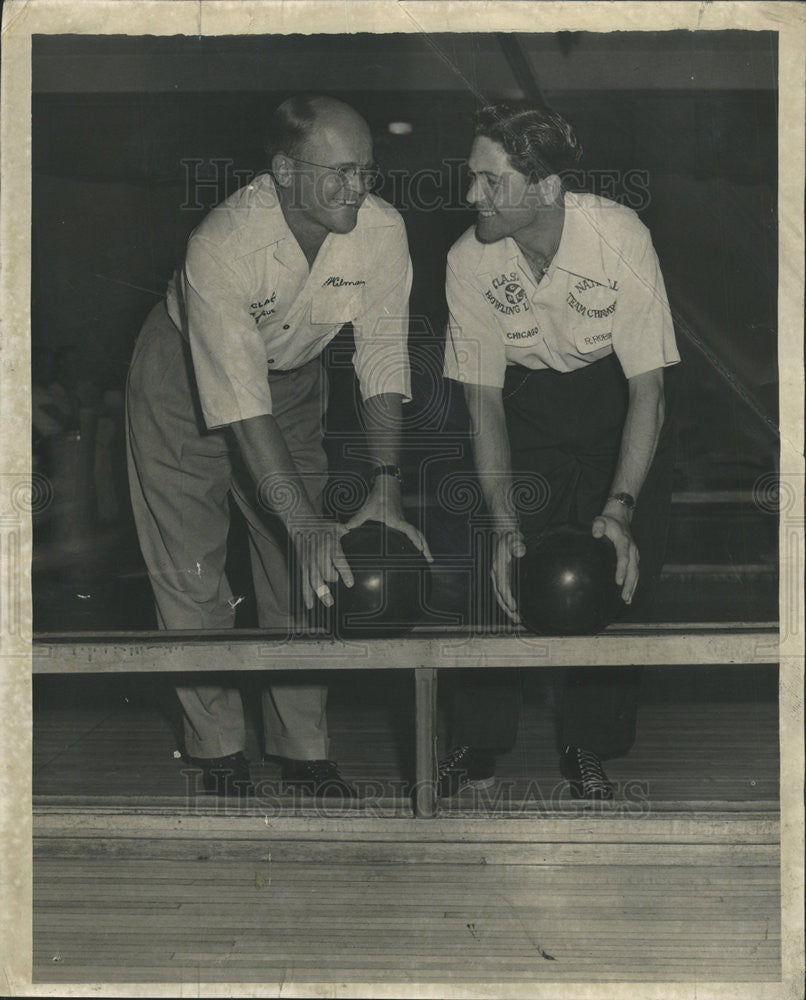1948 Press Photo Joe Wilman and Robby Robinson Qualify For Bowling Tournament - Historic Images