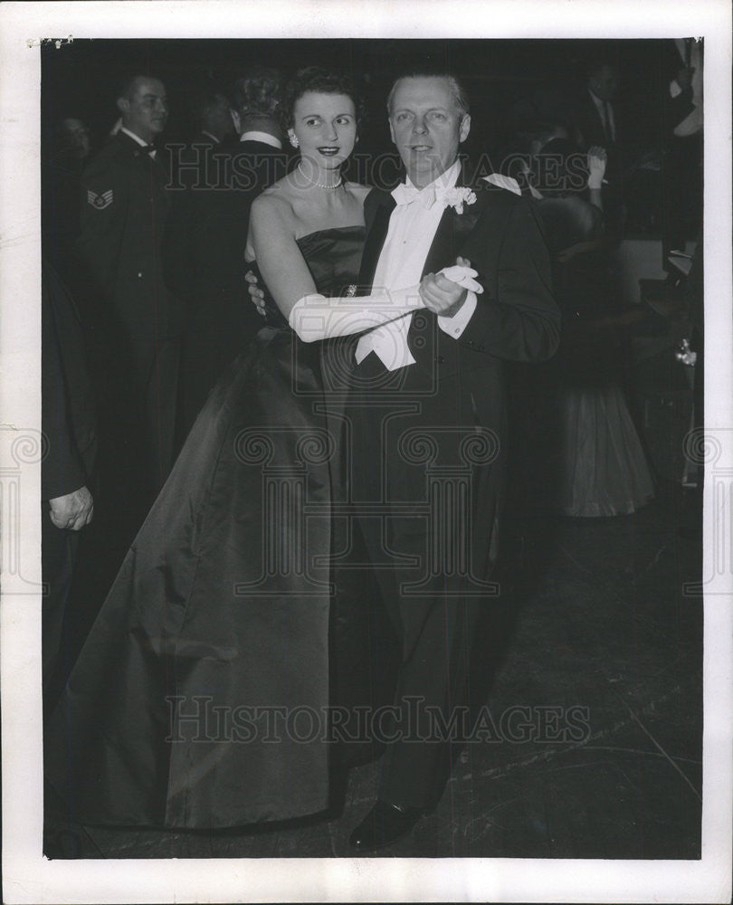 1957 Press Photo United States Illinois Politician Governor William G. Stratton - Historic Images