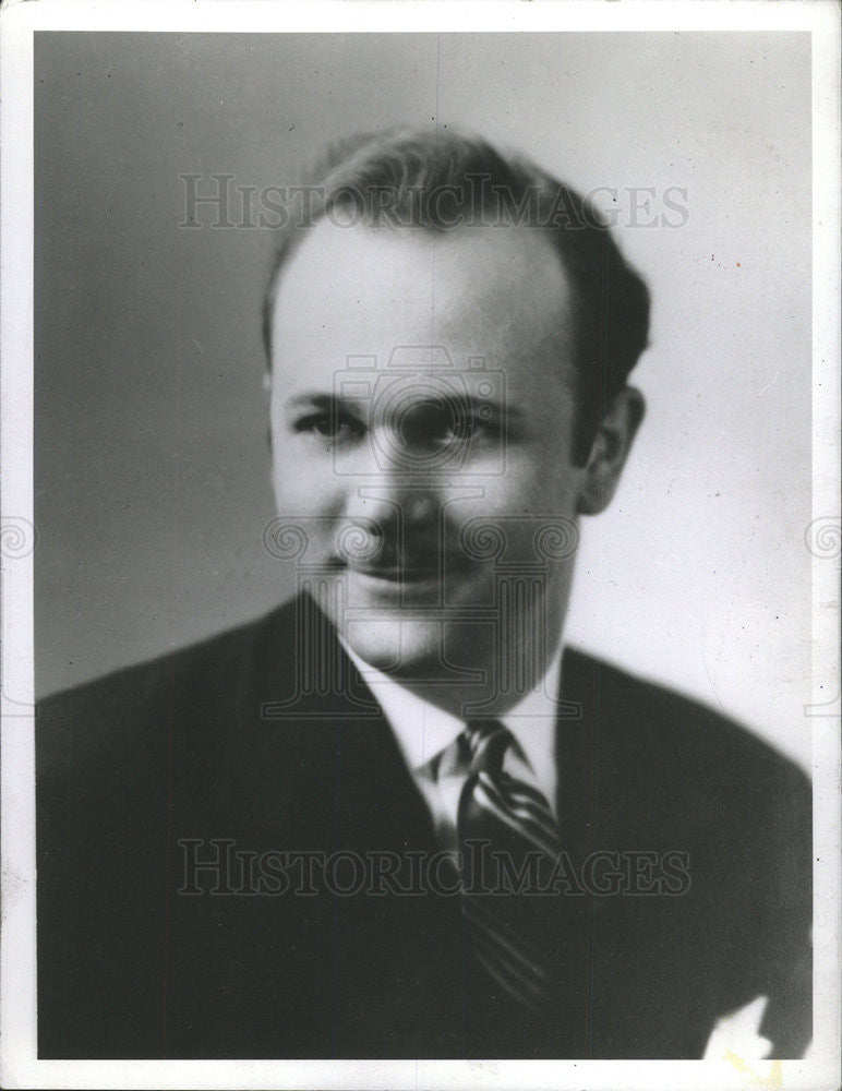 1943 Press Photo WM. C. Stone Sun-Times employee - Historic Images