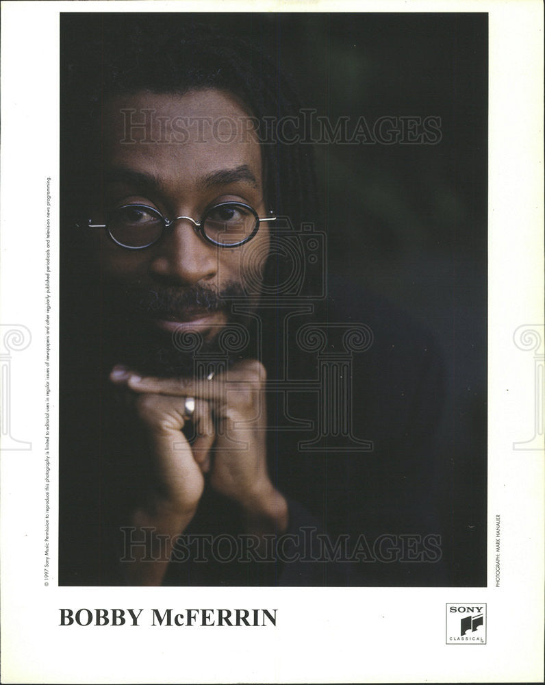 1997 Press Photo Bobby McFerrin,pop singer - Historic Images