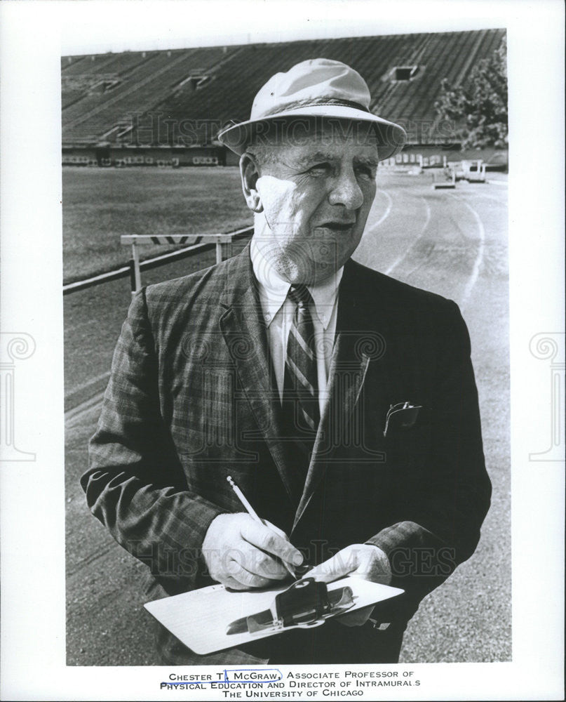 Press Photo Chester McGraw professor University Chicago physical education - Historic Images