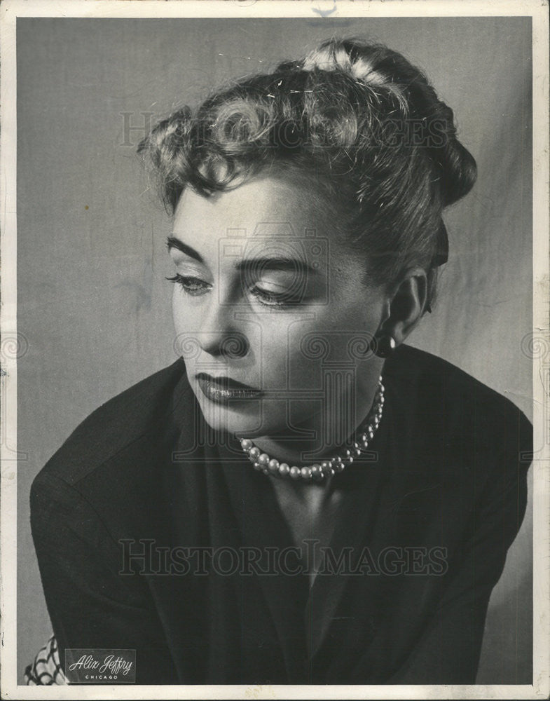 1954 Press Photo ACTRESS MAE MUNRO - Historic Images